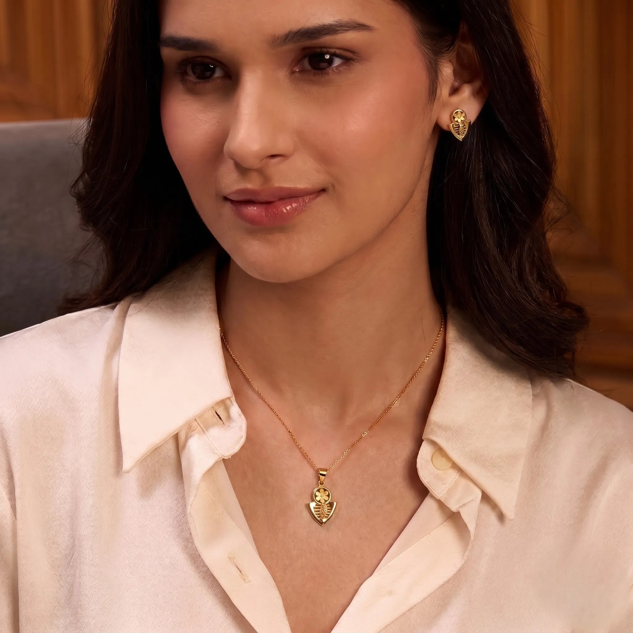 Marvel Silver 9K Gold Floral Pendant Necklace Set with Matching Stud Earrings for Women and Girls, Elegant Traditional Design, Chain Not Included