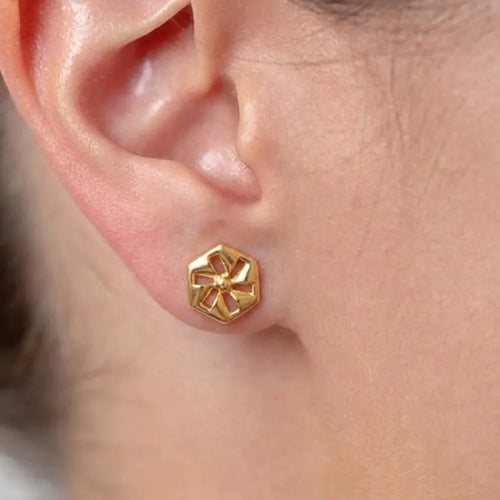 Marvel Silver 9K Gold geometric floral stud earrings for girls featuring a modern hexagonal frame with an elegant floral-inspired cutout design.