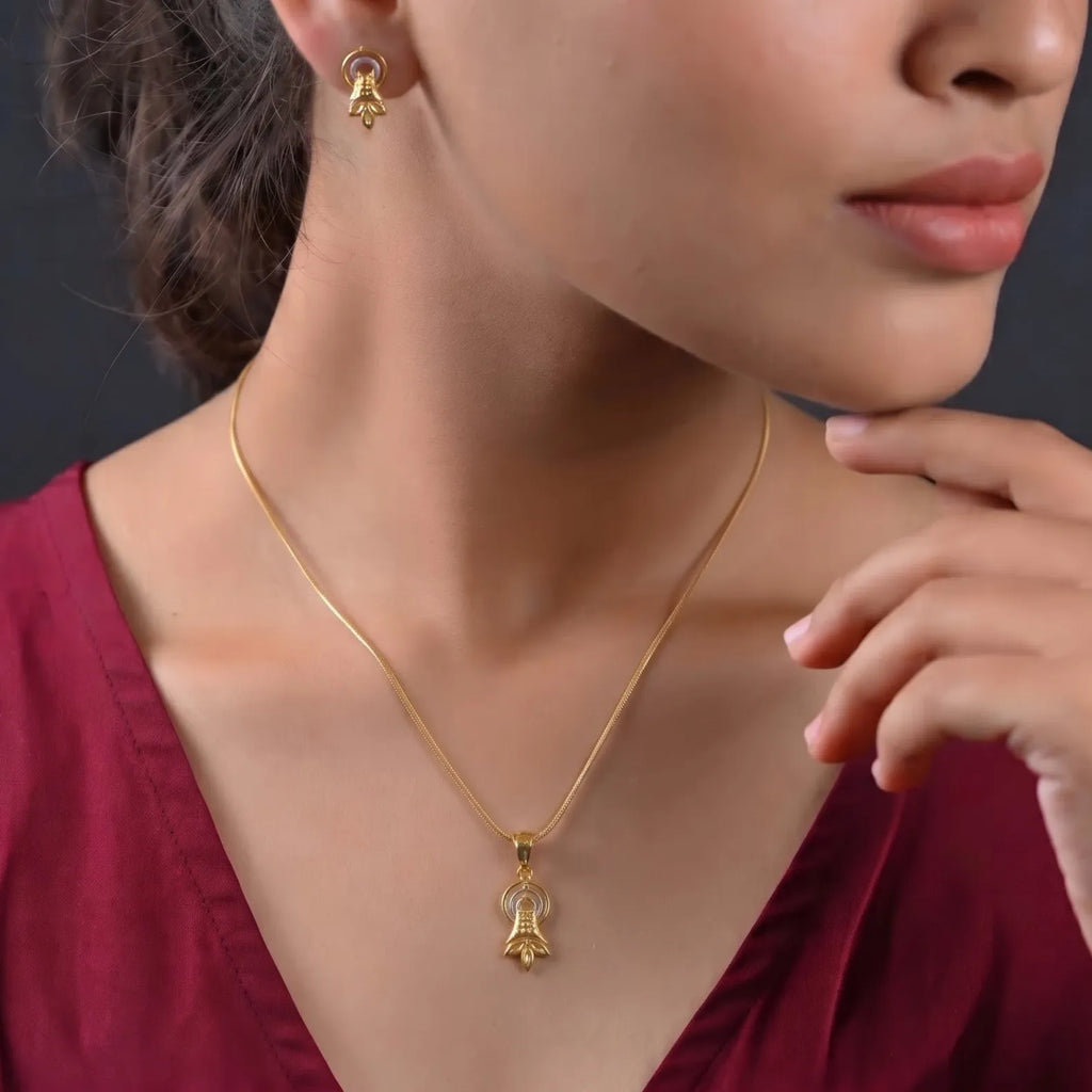Marvel Silver 9K Gold Leaf Necklace Set with Matching Earrings for Women and Girls, Dual-Tone Leaf Design, Chain Not Included