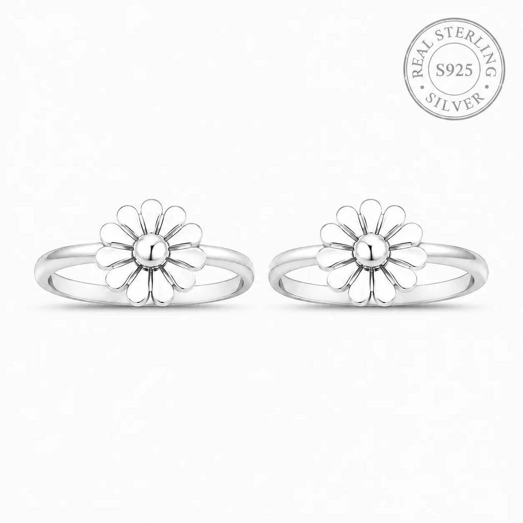 Marvel Silver flower design silver toe ring pair for women