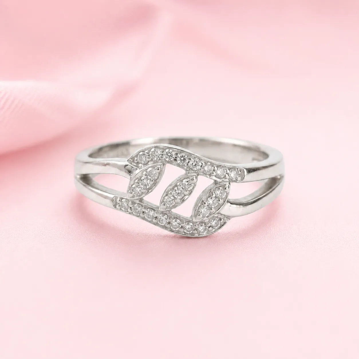 Marvel Silver leaf design silver ring for women with sparkling white stones
