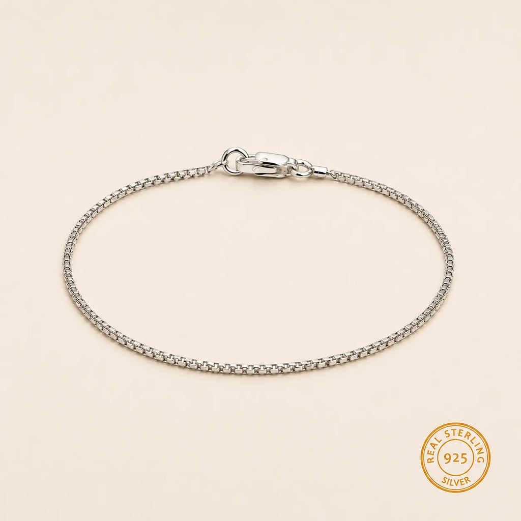 Marvel Silver minimal box chain bracelet for men with secure clasp