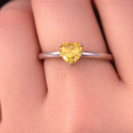 Yellow heart solitaire