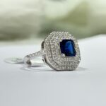 Blue square center with double halo