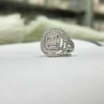 Round baguette cluster halo