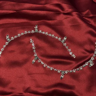 Vanya Leaf Silver Anklet Set