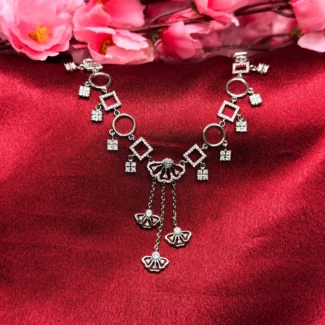 Royal Geometric Dangler Necklace Set